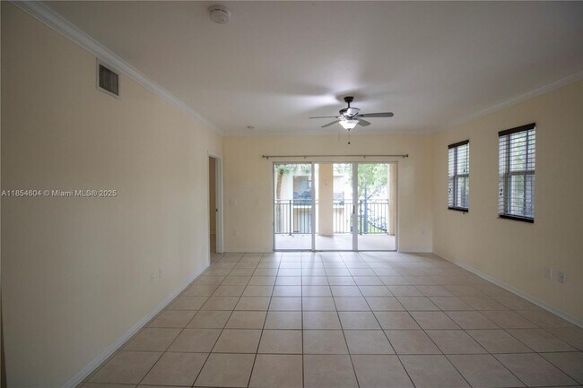 Building Photo - 2469 Centergate Dr