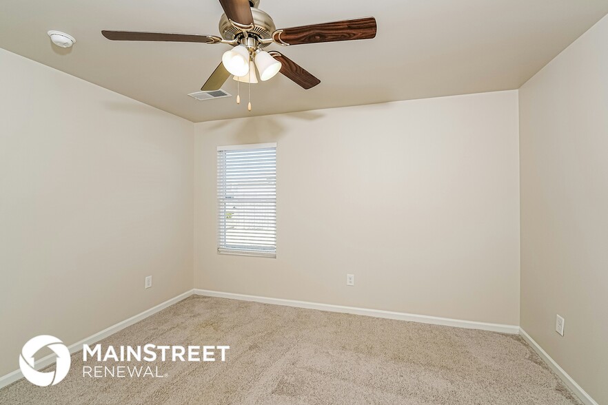 Building Photo - 160 Jonathan Dr