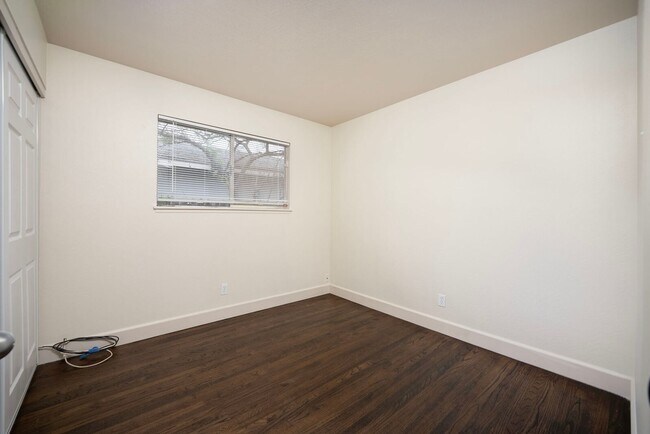 Building Photo - 1757 Wakefield Way