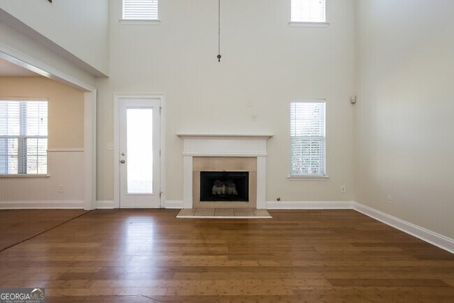 Building Photo - 118 Bainbridge Ct
