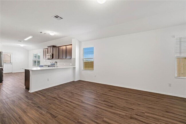 Building Photo - 132 Josey Wales Dr