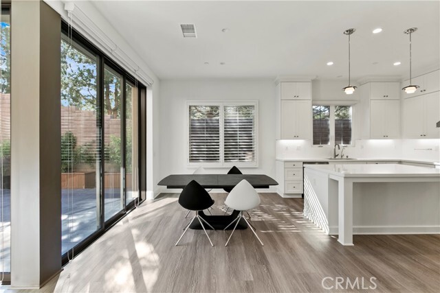 Building Photo - 112 Vigna