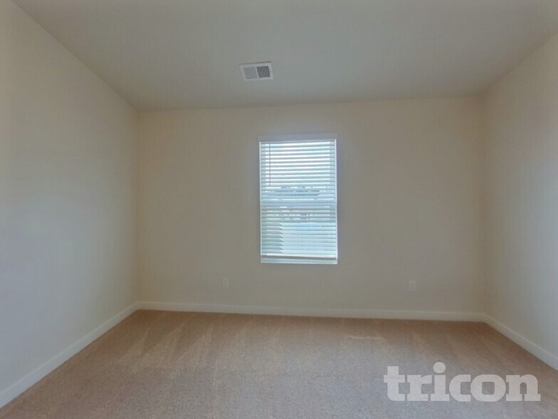 Building Photo - 1209 Crested Iris St