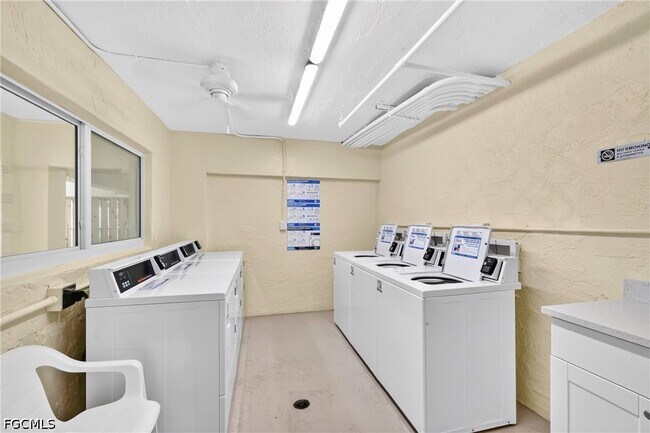 Building Photo - 100 Estero Blvd