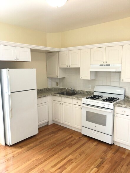 Building Photo - 5 Buckley Ave