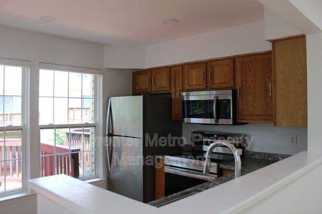 Building Photo - 13800 Fareham Ln