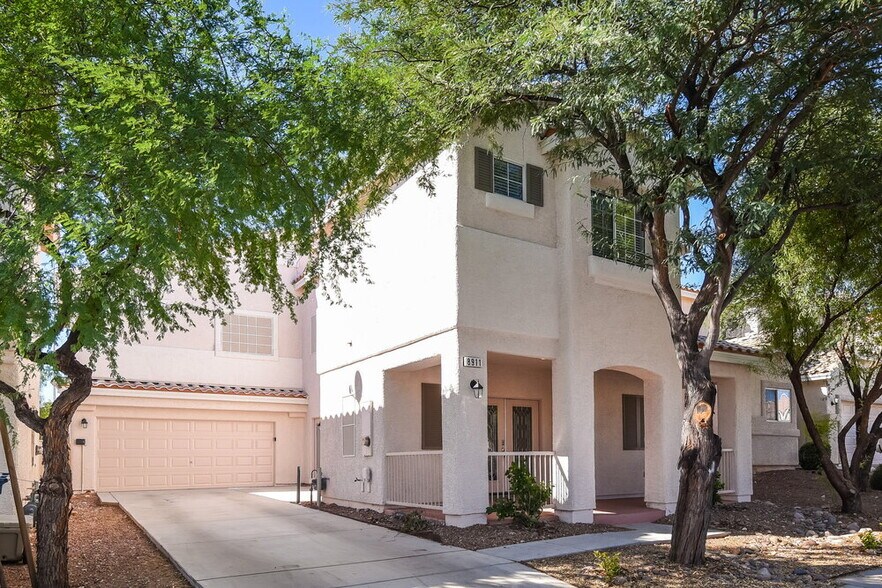 Building Photo - 8911 Deep Ridge Ct