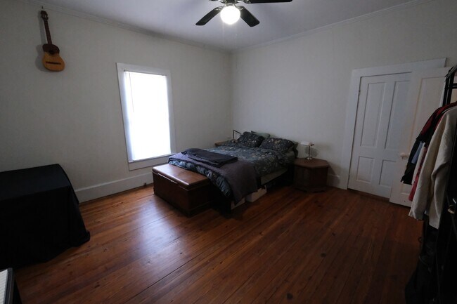 Building Photo - 179 Park Ave