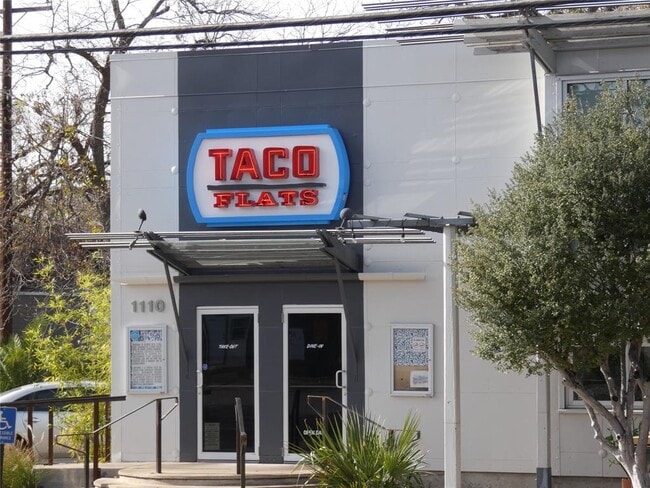 Building Photo - 705 Blanco St