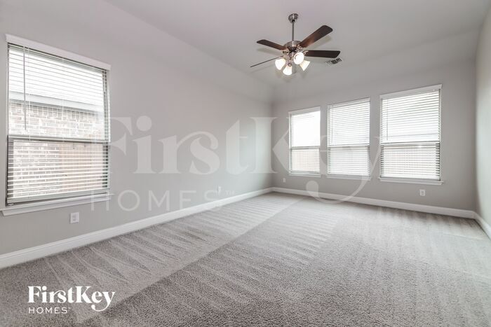 Building Photo - 111 Balsam Dr