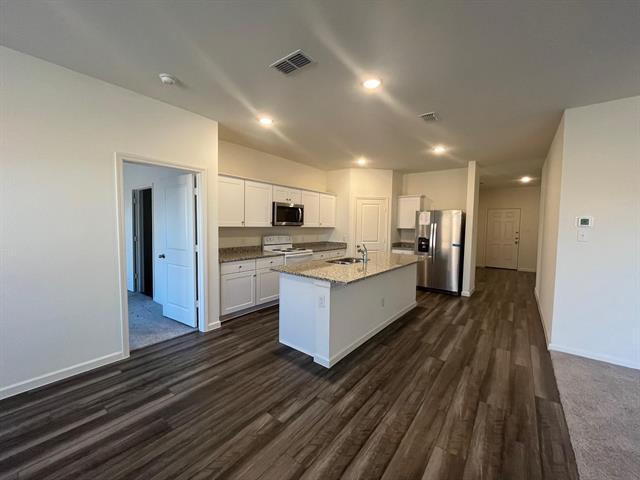 Building Photo - 2701 Silver Leaf Ln