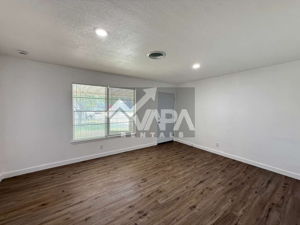 Building Photo - 7819 Quirt Dr