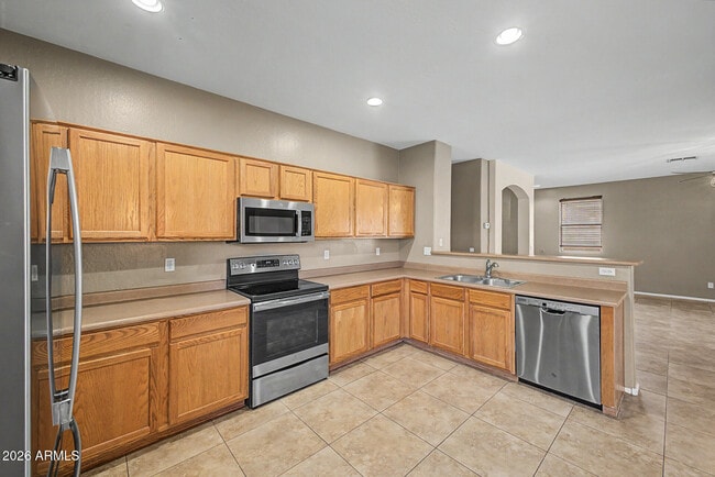 Building Photo - 16671 N 169th Ave