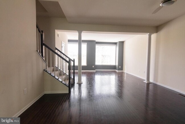 Building Photo - 15416 Lady Lauren Ln