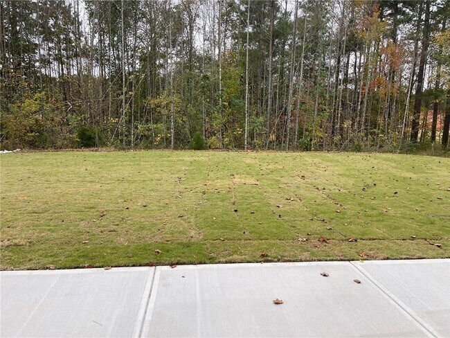 Building Photo - 3750 Crestland Ln
