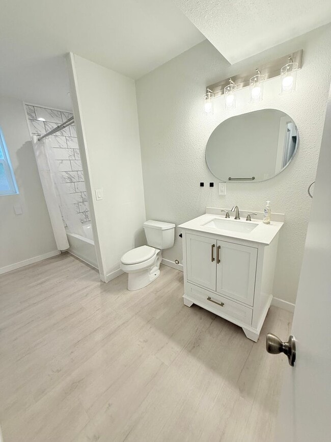 Building Photo - Waterfront living in Rocky Point.