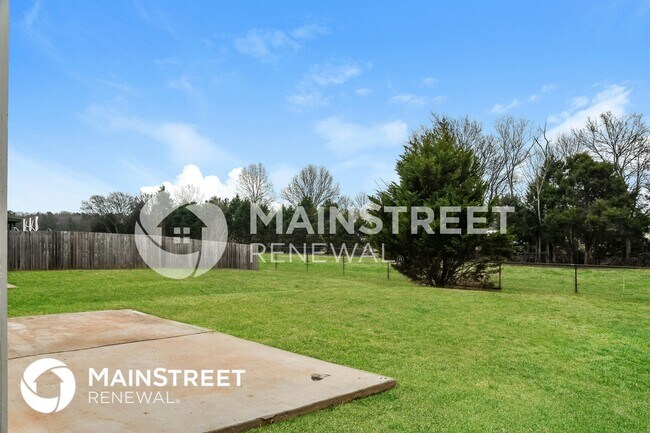 Building Photo - 126 Lockport Dr