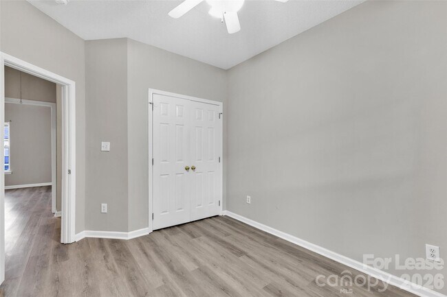 Building Photo - 6349 Mallard View Ln
