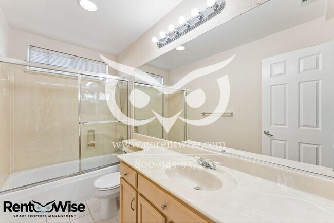 Building Photo - 406 Grenadine Way