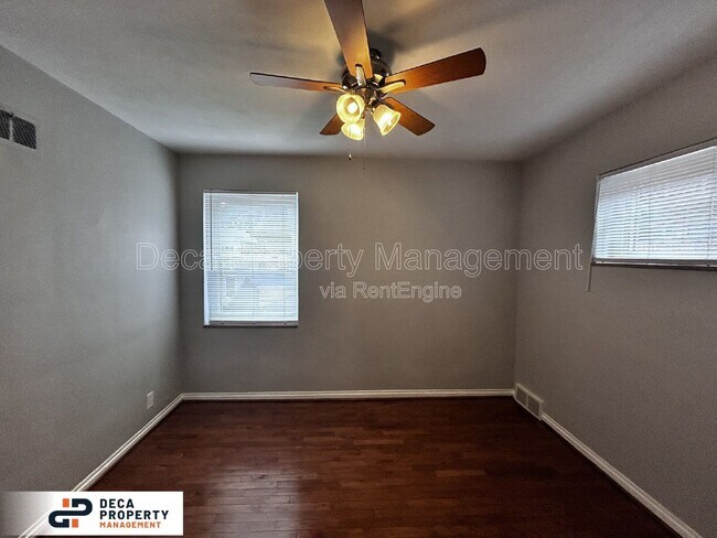 Building Photo - 3940 Wilmington Ave