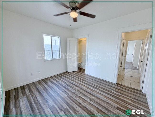 Building Photo - 816 Forest Ave