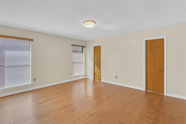 Building Photo - 6300 Aires Dr