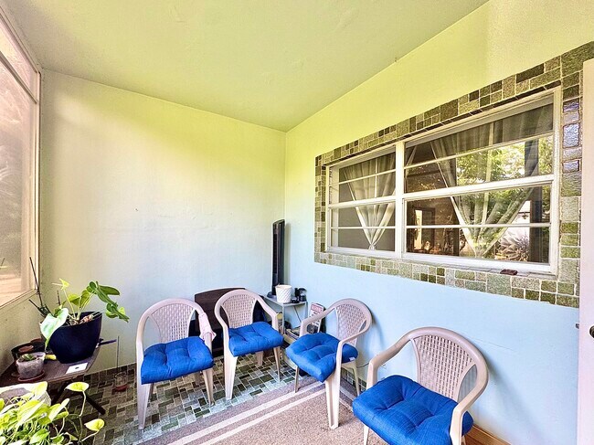 Building Photo - 5181 W Oakland Park Blvd