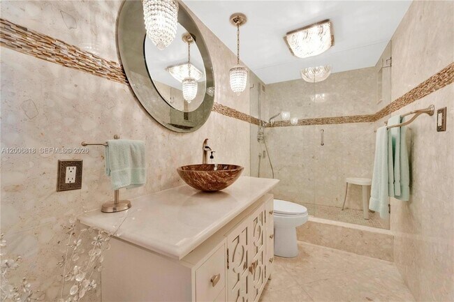 Building Photo - 5555 Collins Ave