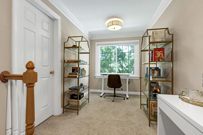 Building Photo - 2711 Ashland Dr