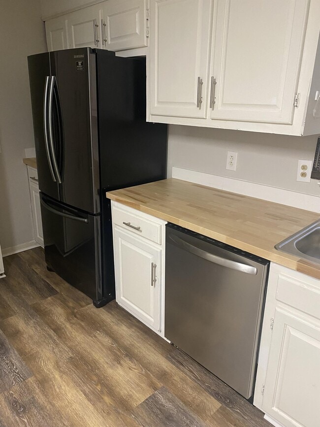 Building Photo - 1793 Brookwood Cir