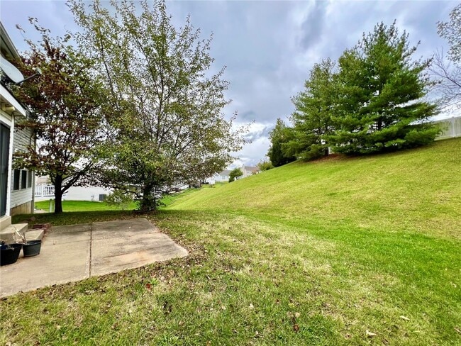 Building Photo - 188 Birchwood Trail Dr