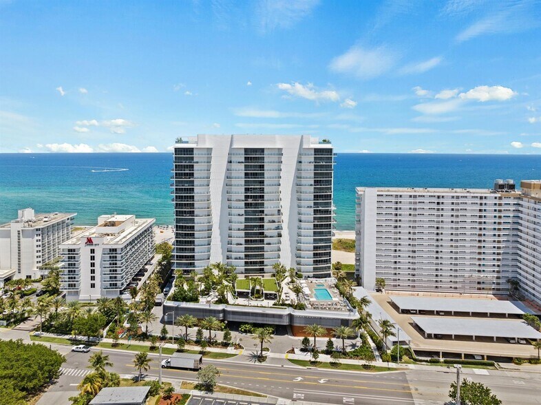 Building Photo - 1116 N Ocean Blvd