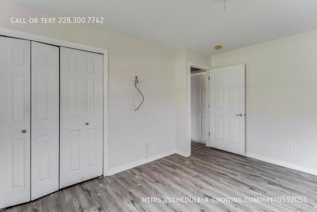 Building Photo - 139 Beachview Ave