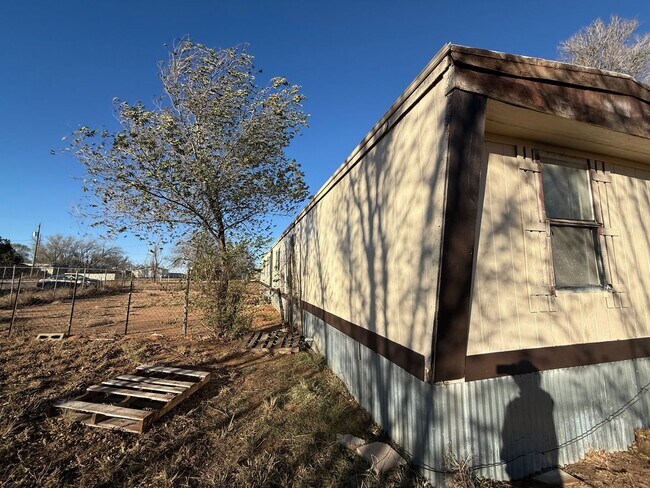 Building Photo - 50 Ute Rd