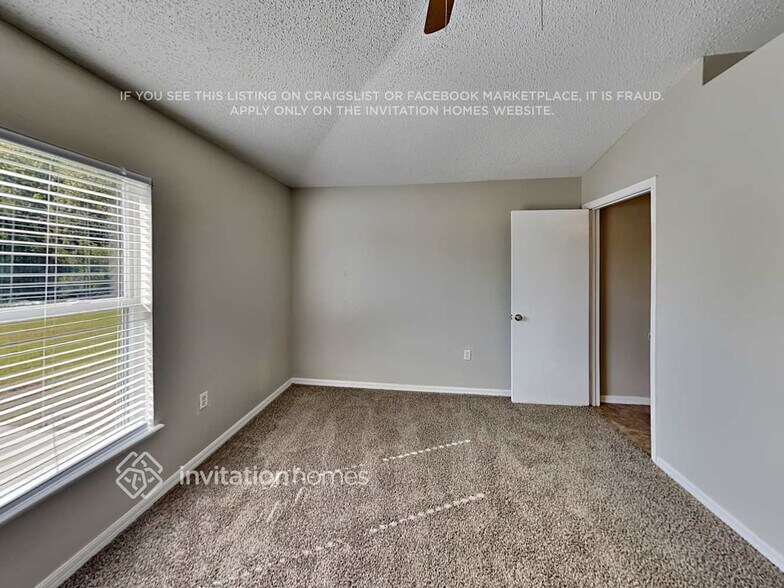 Building Photo - 17032 Holmby Ct