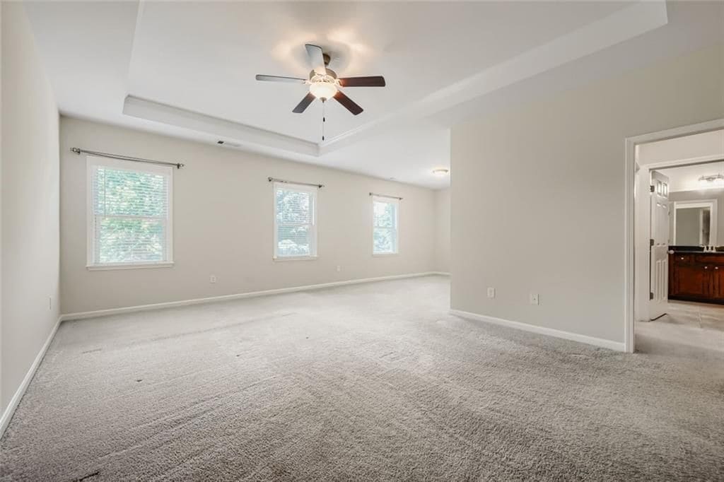 Building Photo - 2444 Norwood Dr SE