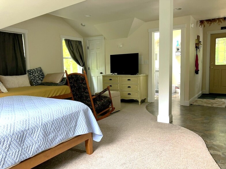 Living area - 183 Back Meadow Rd