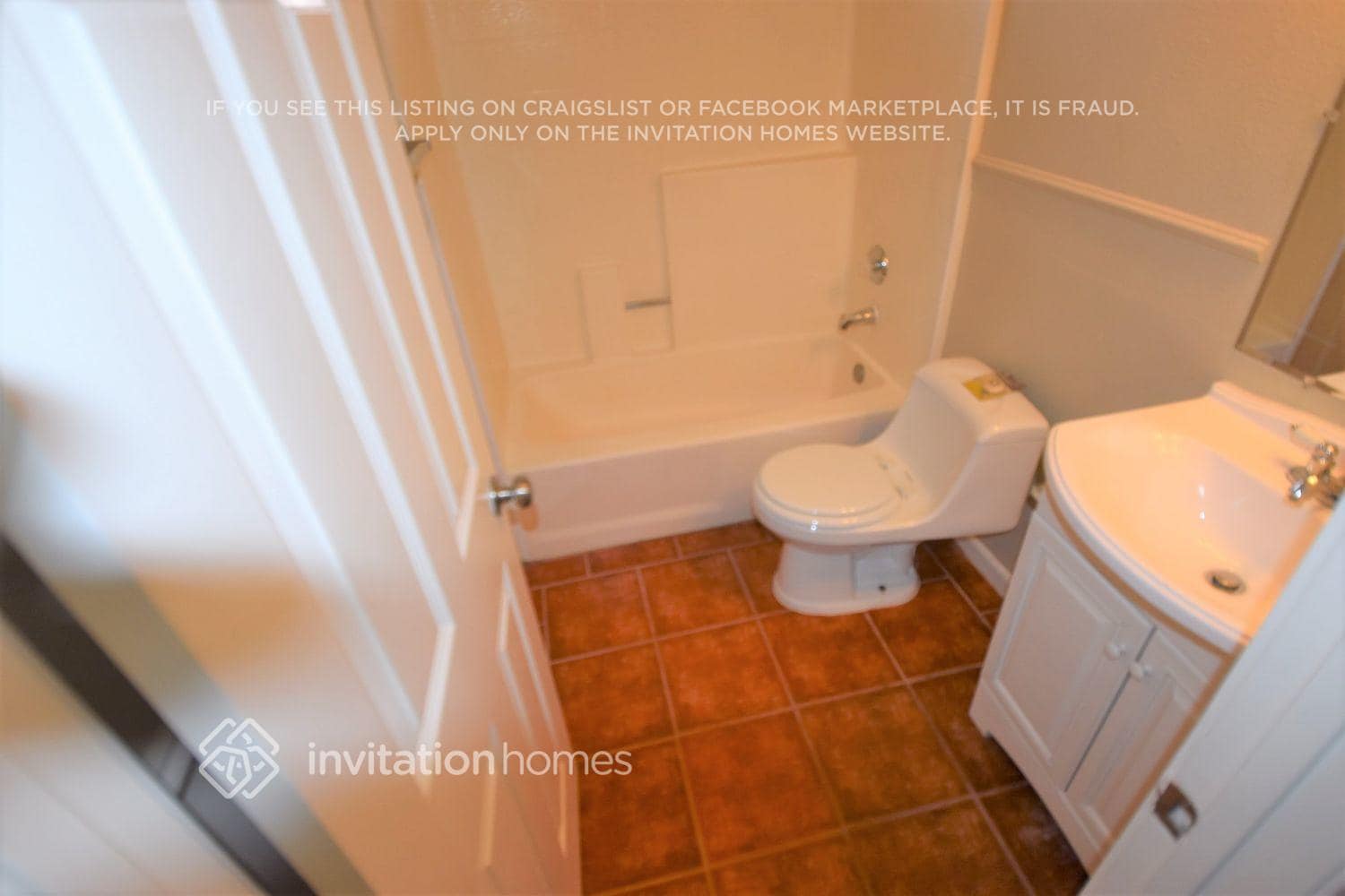 Building Photo - 27394 Rustic Ln