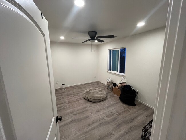 Building Photo - 125 N Walnut Ave