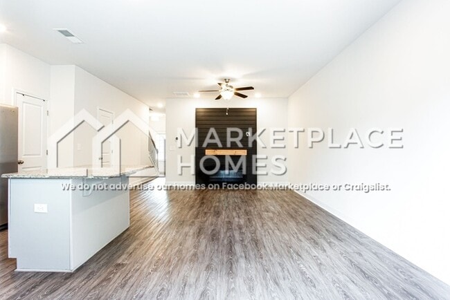 Building Photo - 6265 Trickle Bnd