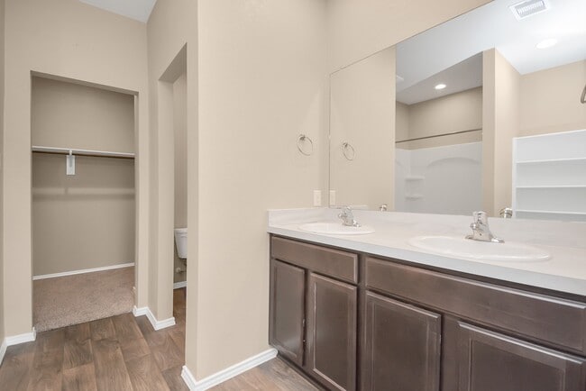 Building Photo - 5415 Dover Ter Wy