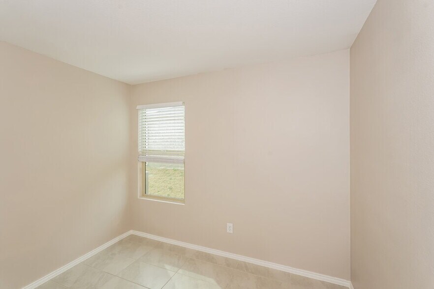 Building Photo - 360 Sun Bluff Rd