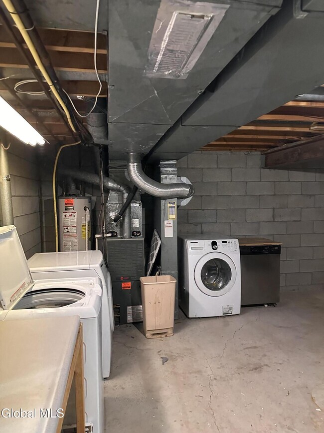 Building Photo - 46 Velina Dr