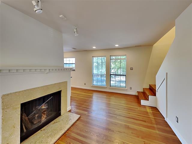 Building Photo - 4402 Buena Vista St
