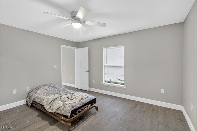 Building Photo - 839 Bedford Dr