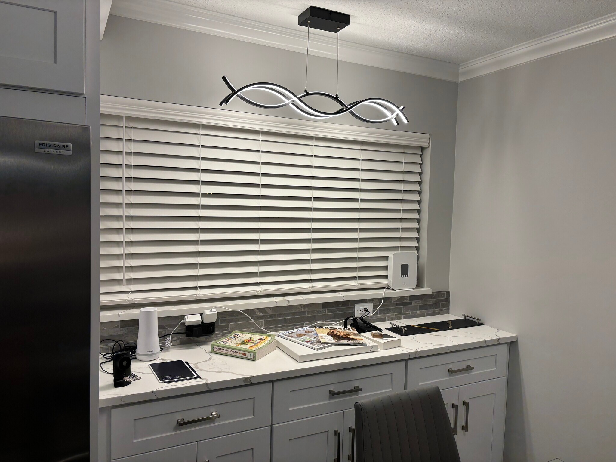 Dinning Room Buffet - 10 Vista Palm Ln