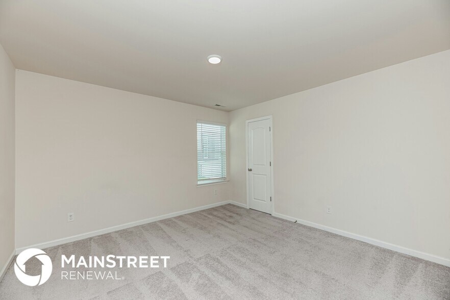 Building Photo - 132 Westcott St