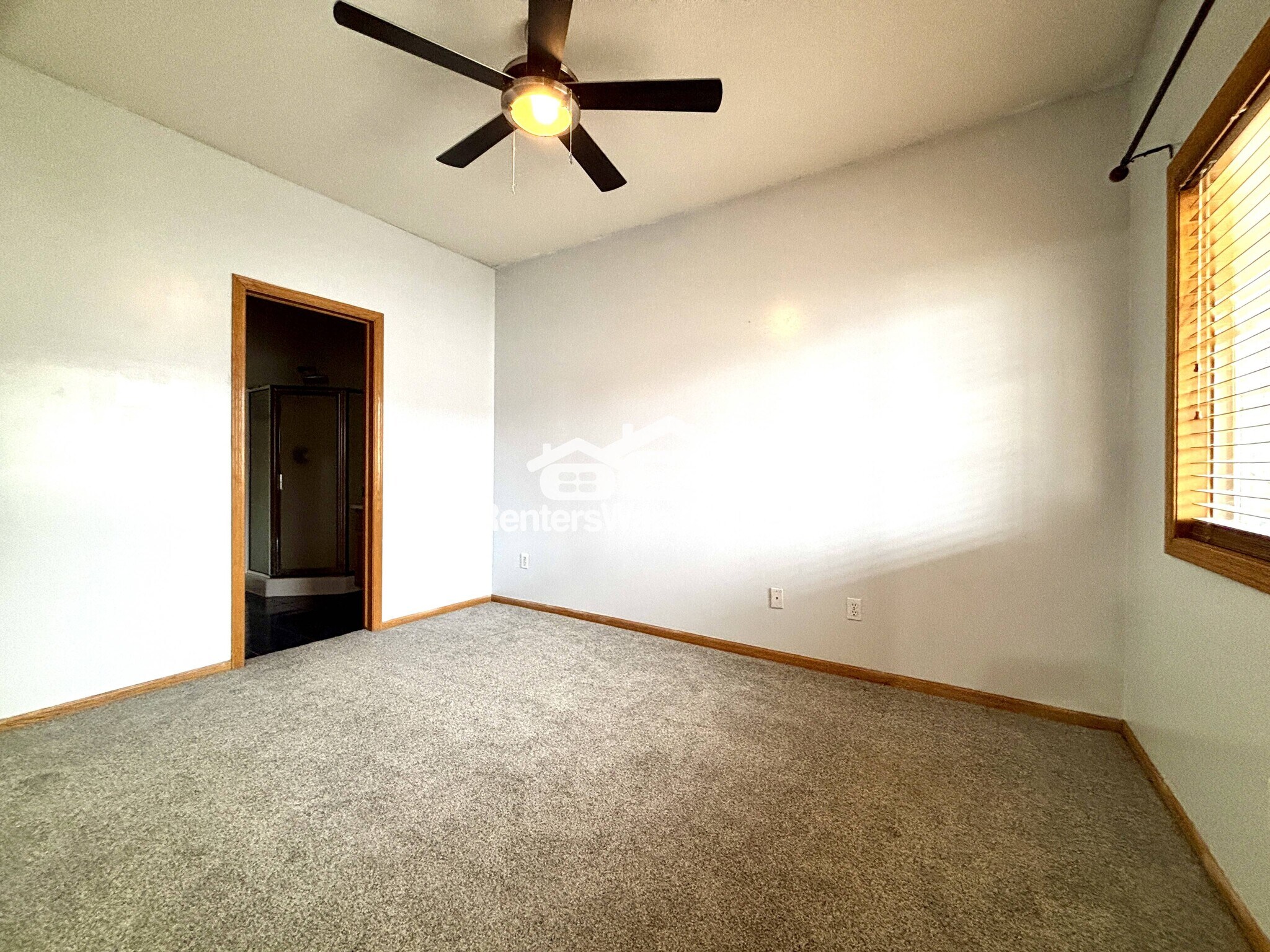 Building Photo - 950 67th St