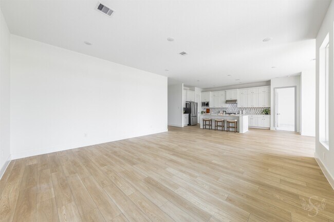 Building Photo - 31607 Brown Fern Dr