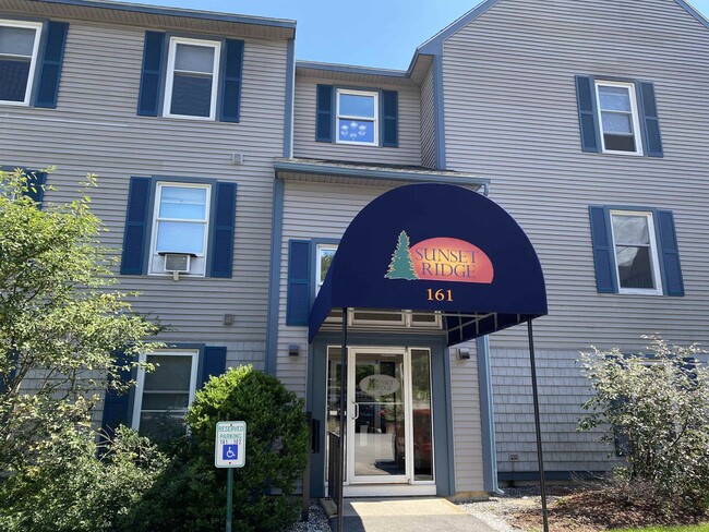 Building Photo - 131 Eastern Ave